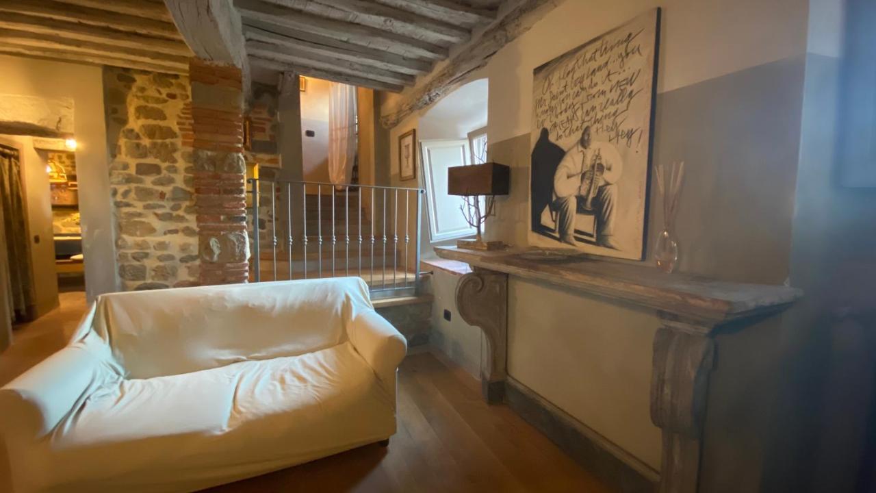 La Magione Dei Todaro 보르고 아 부기아노 외부 사진