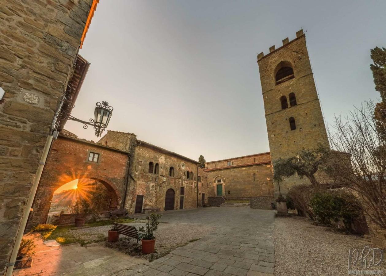 La Magione Dei Todaro 보르고 아 부기아노 외부 사진